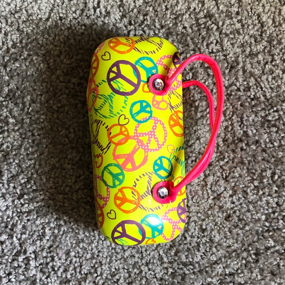 Girls Peace Sign Glasses Case *bundle*
